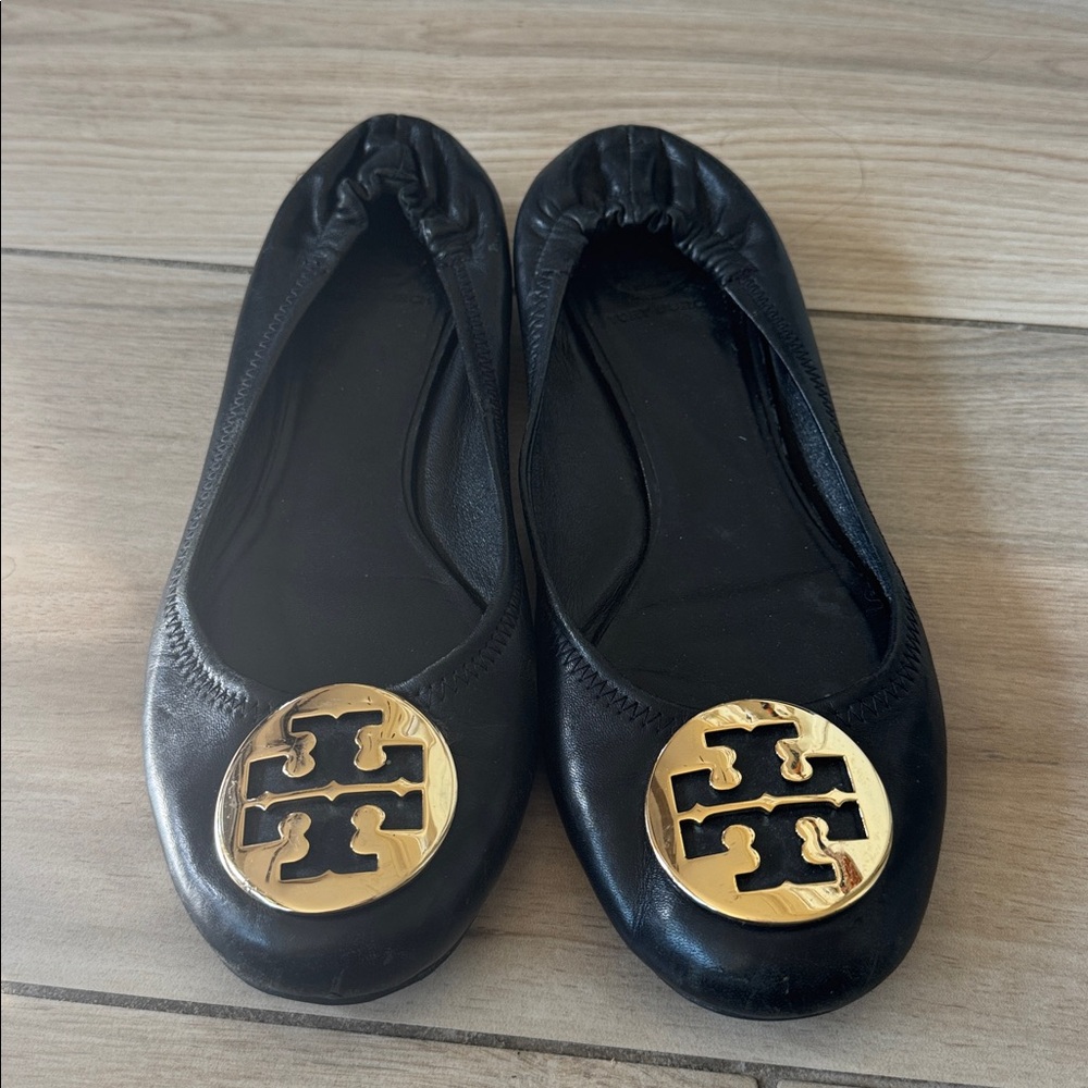 Tory Burch Black leather ballet Flats with Gold Emblem